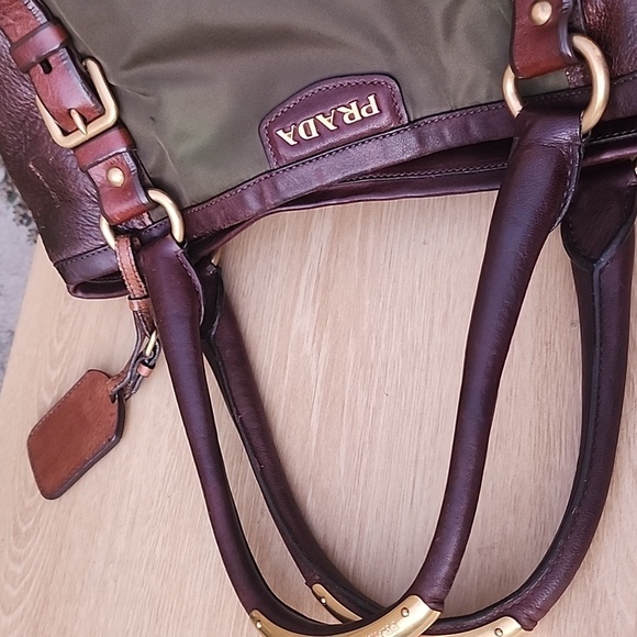 Prada Milano Green Nylon and Brown Leather Hobo Shoulder Bag with Gold hardware - Picture 8 of 16